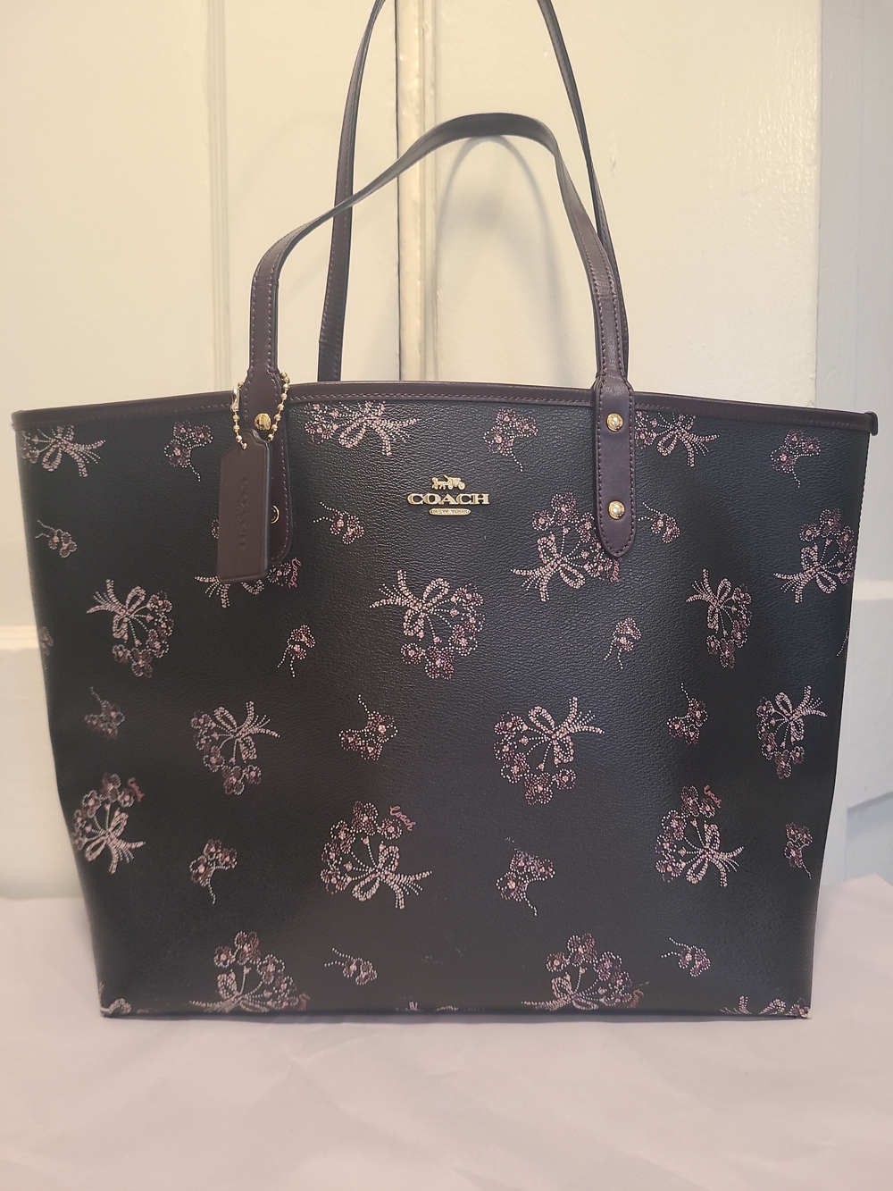 Coach Large Ribbon Bouquet Reversible Handbag/Tote Leather, City F78283